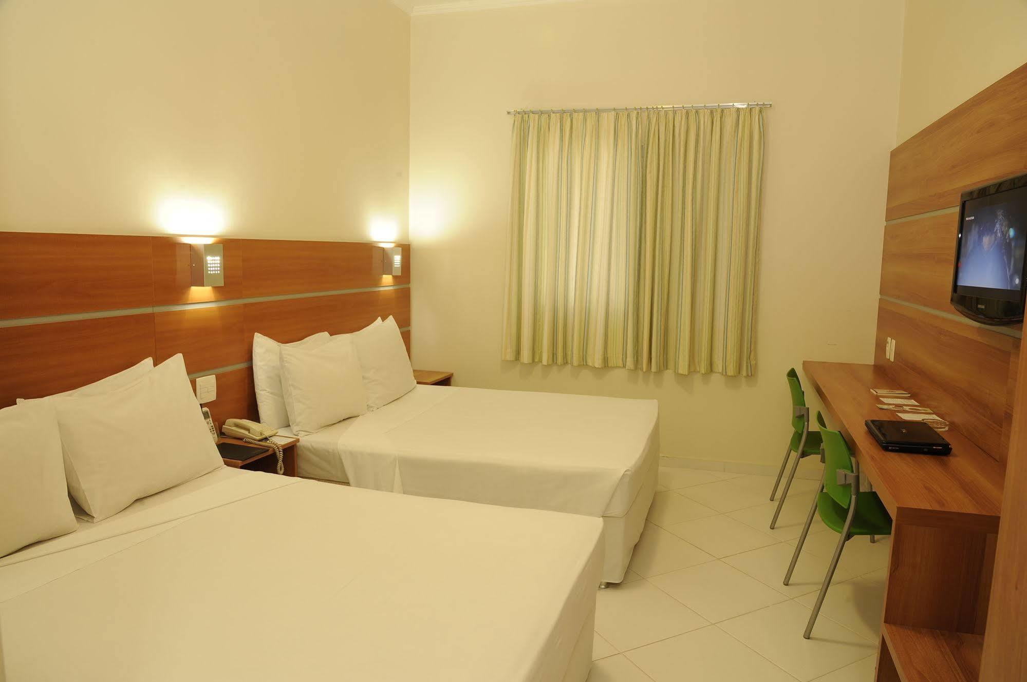 Hotel Kk Itu Εξωτερικό φωτογραφία