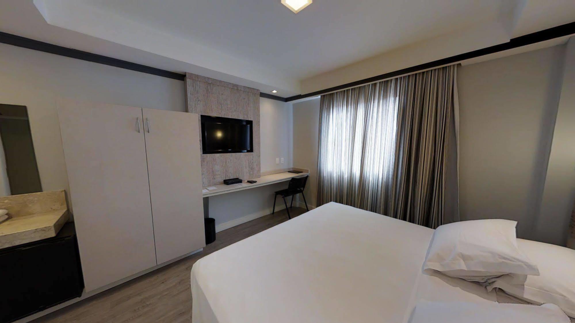 Hotel Kk Itu Εξωτερικό φωτογραφία